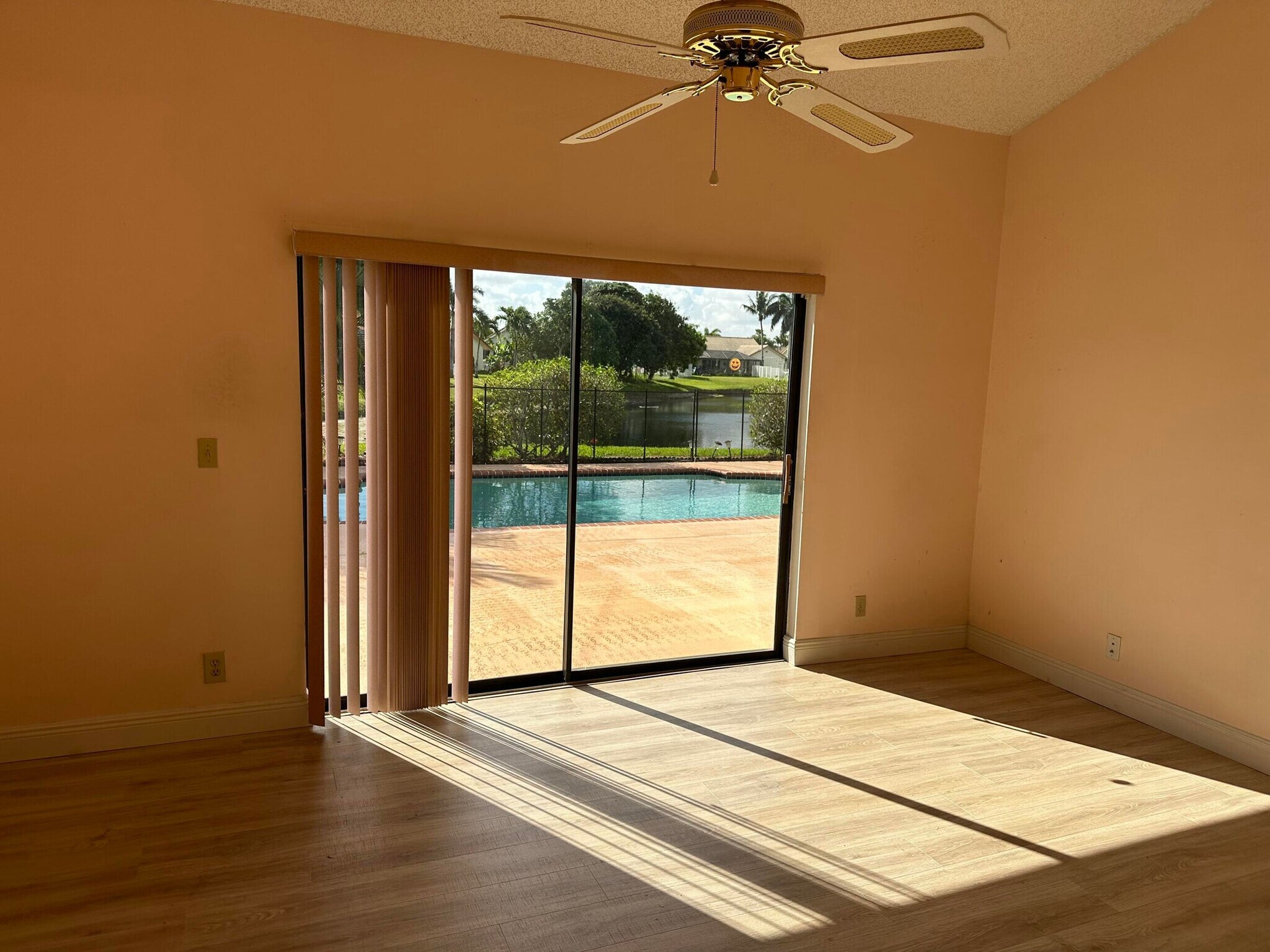 Building Photo - 9645 El Clair Ranch Rd
