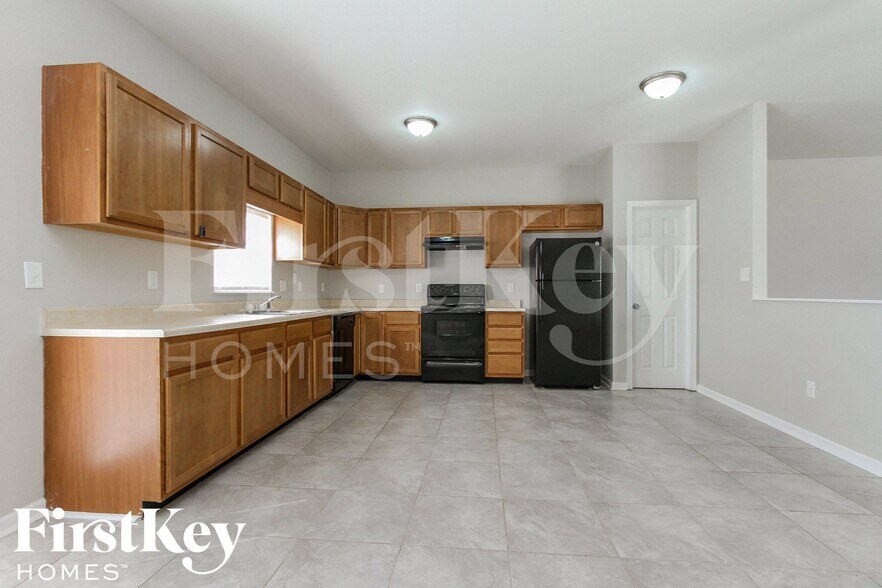 Building Photo - 6148 Navy Cir