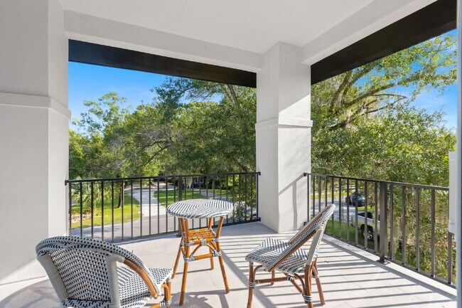 Building Photo - Charming Tampa Rental - Perfectly Located ...