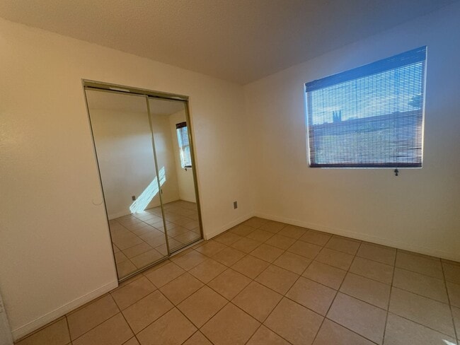 Building Photo - Beautiful 3 bedroom home - available now!