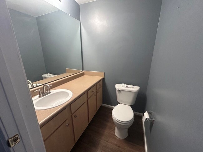 Building Photo - 2 Bedroom 2.5 bath Townhouse-Midlothian/Charter Colony area