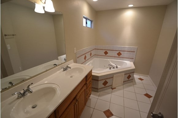 Building Photo - 5055 Citadel Ave