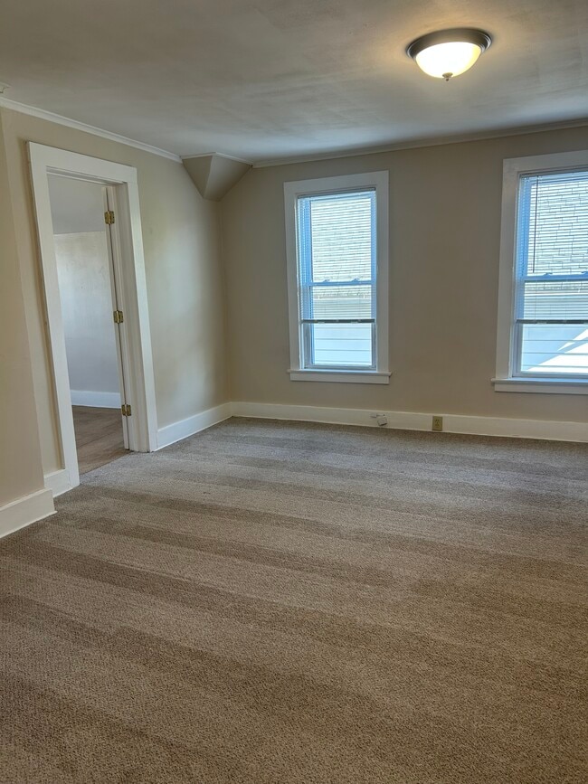 Building Photo - 435 Prospect Ct