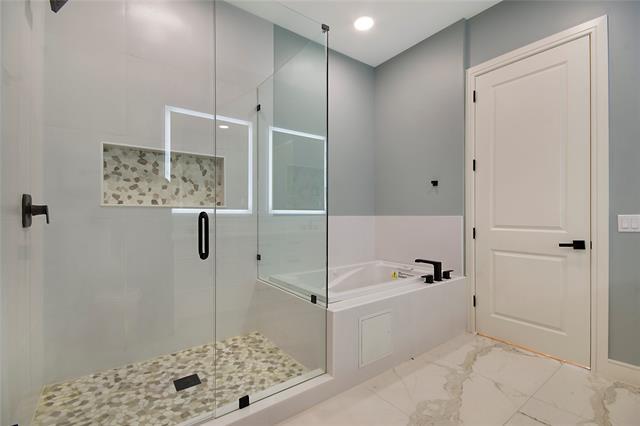 Building Photo - 3201 Anthony Dr