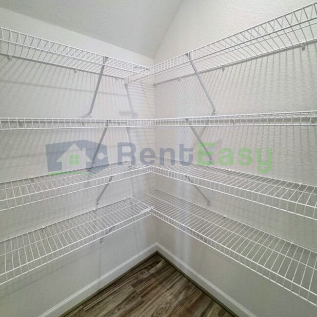 Building Photo - 1229 Parkley Dr