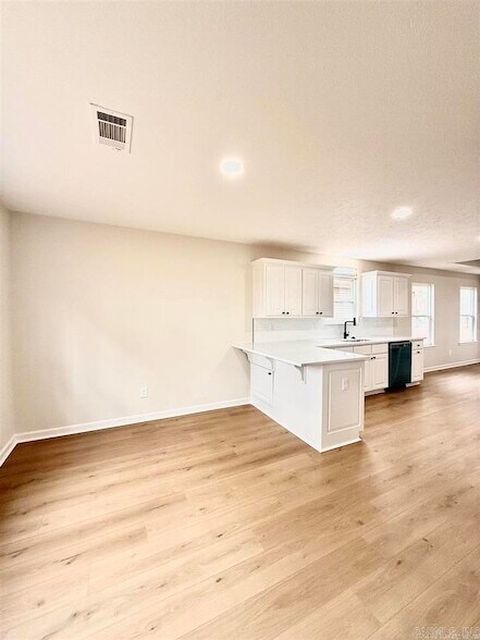 Building Photo - 506 Waymack Cove