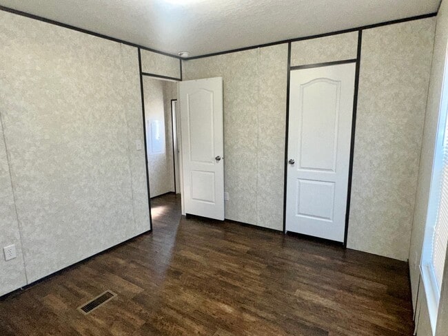 Building Photo - 508 Blakley Dr