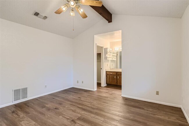 Building Photo - 7304 Loganberry Dr