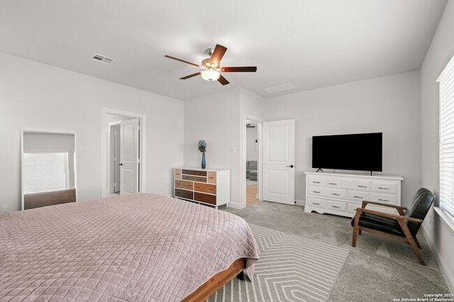 Building Photo - 2623 Suncadia Ln