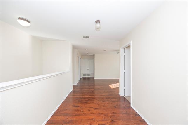 Building Photo - 5828 Pebble Ridge Dr