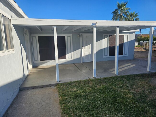 Building Photo - Newly Remolded 3 Bedroom Manufactured Home...