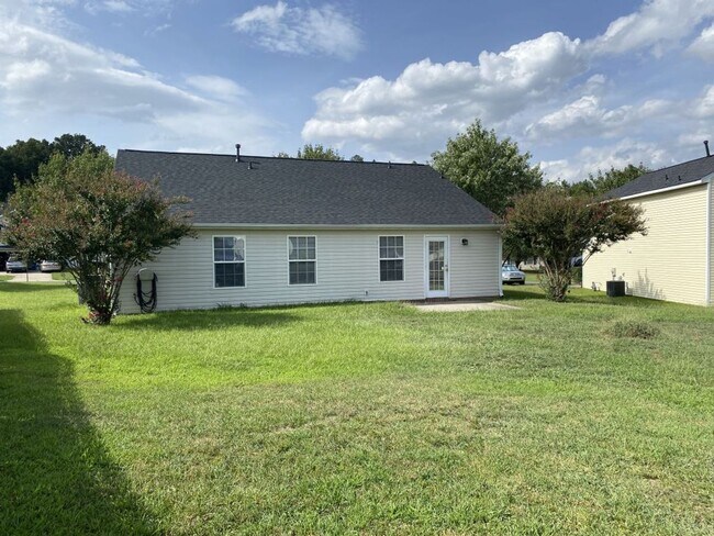 Building Photo - COMING SOON!!!  3 Bed Ranch in Monroe!