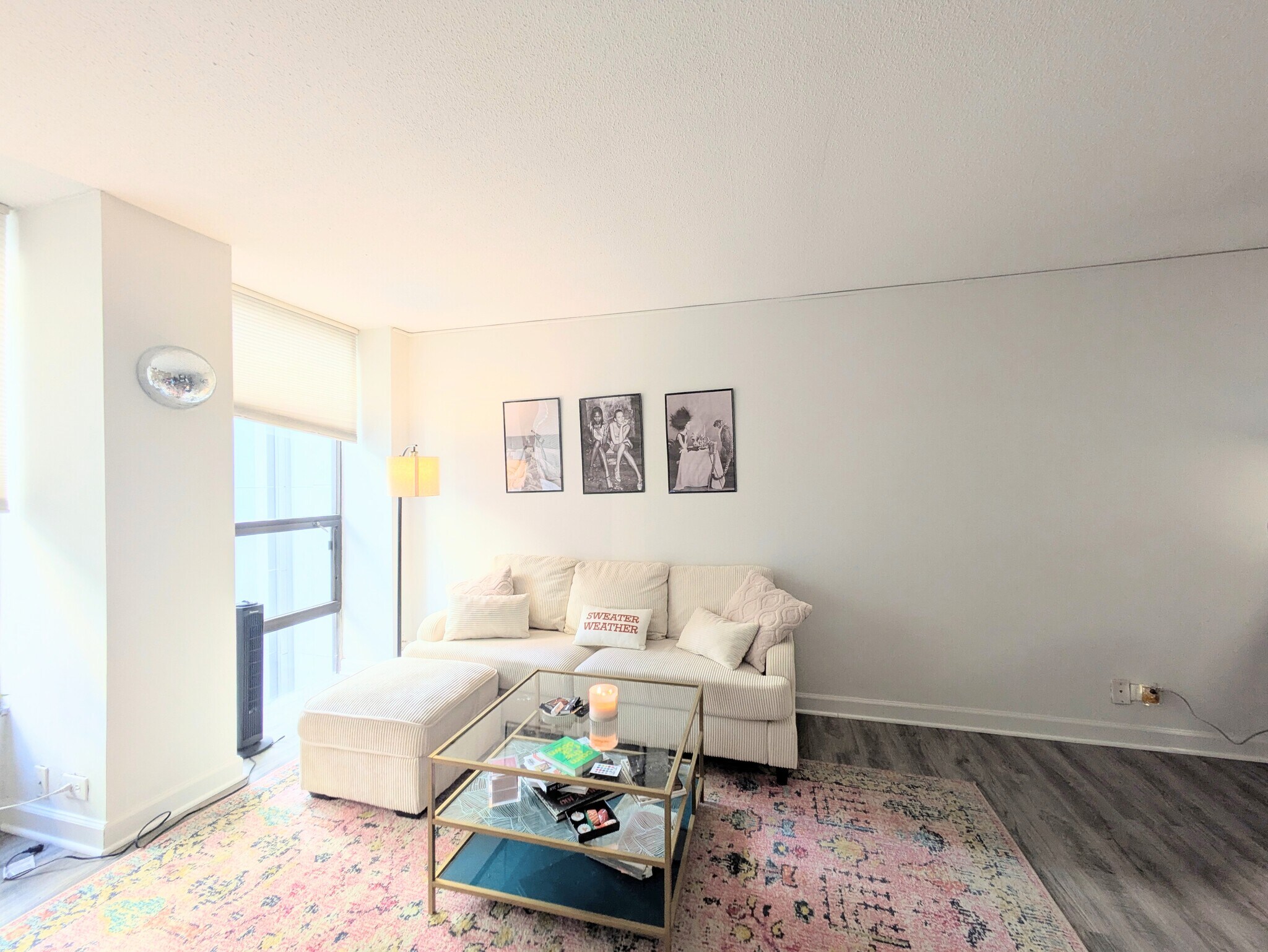 Building Photo - 230 E Ontario St