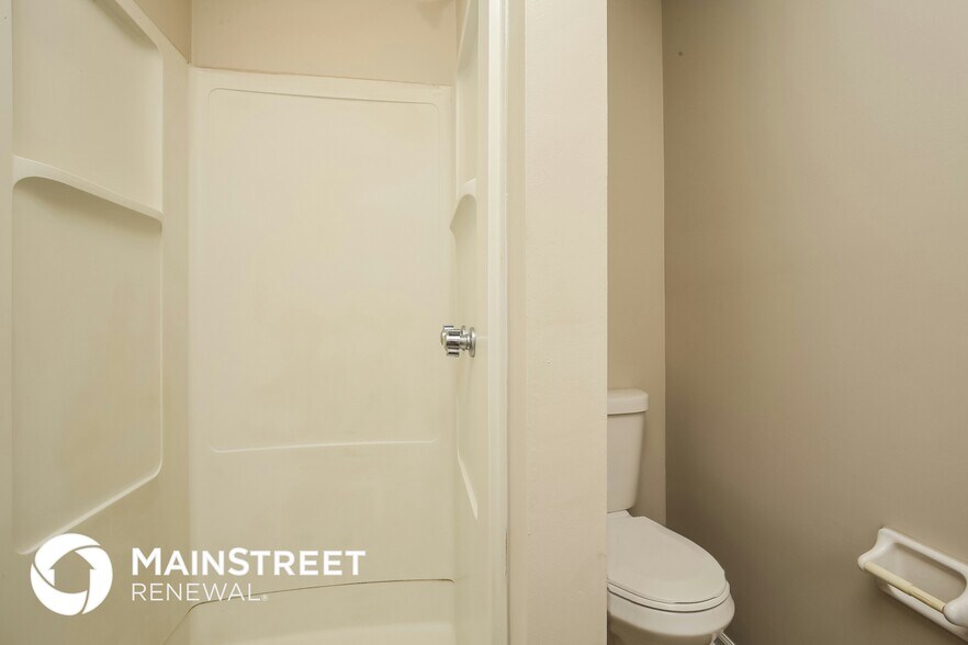 Building Photo - 613 Summertime Ct