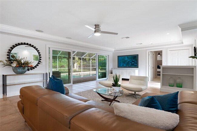 Building Photo - 606 Owl Way