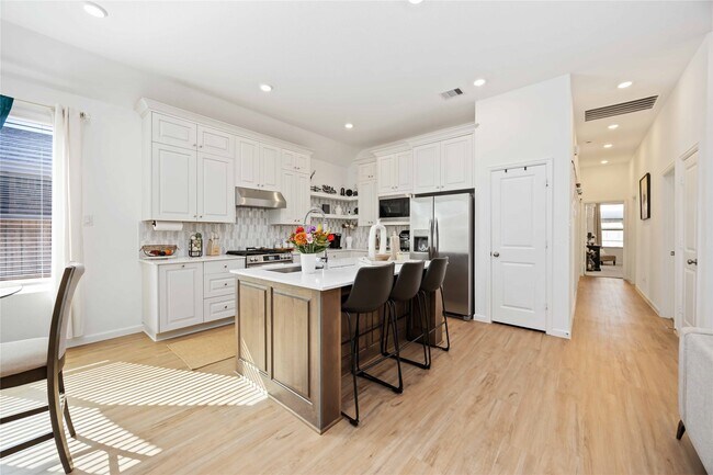 Building Photo - 3012 Andiamo Ln