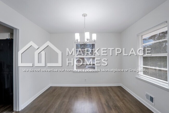 Building Photo - 4236 Glenhaven Dr
