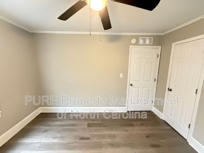 Building Photo - 231 Fairview Dr