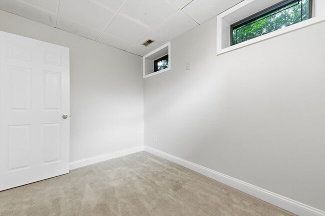 Building Photo - 17545 Hardy Rd