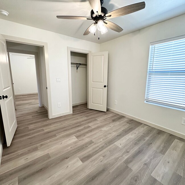 Building Photo - Brand New Build Located In Elm Meadows!