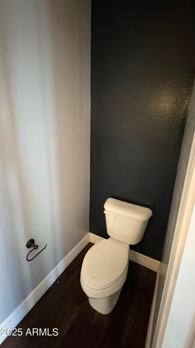 Building Photo - 11460 W St John Rd