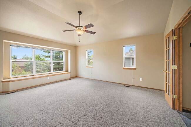 Building Photo - 8112 Old Exchange Dr