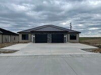 Building Photo - 358 SE 95th Rd