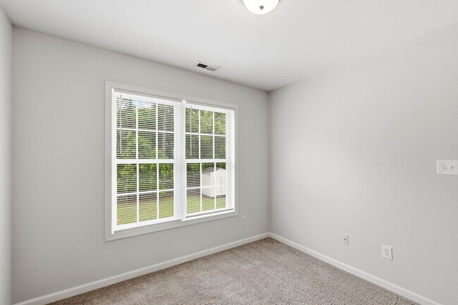 Building Photo - 2305 Gray Goose Loop