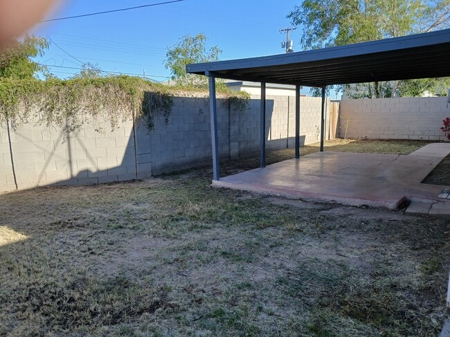 Building Photo - 1517 S 8th Ave