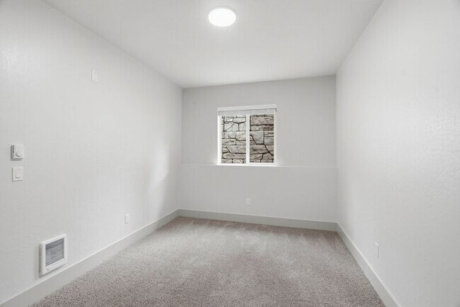 Building Photo - 1816 N 15th St