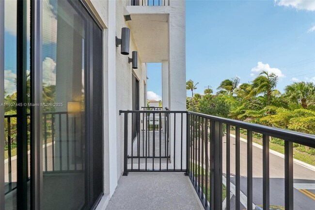 Building Photo - 8001 NW 41st St