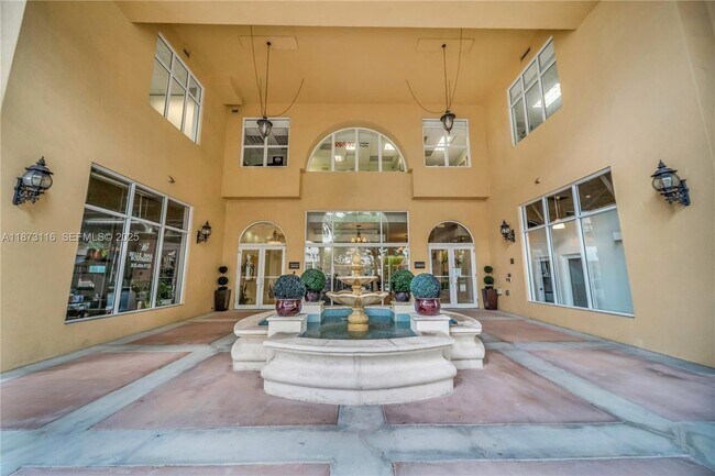 Building Photo - 1607 Ponce de Leon Blvd