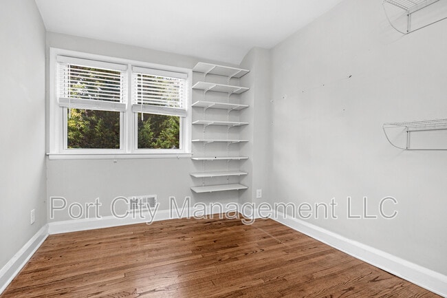 Building Photo - 1412 Jeffers Rd