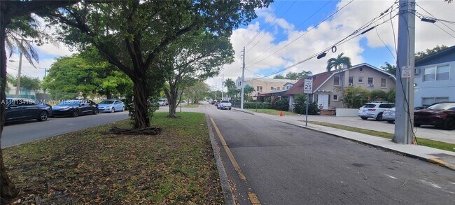 Building Photo - 43 Glen Royal Pkwy