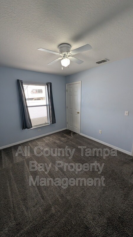 Building Photo - 1716 W Flora St