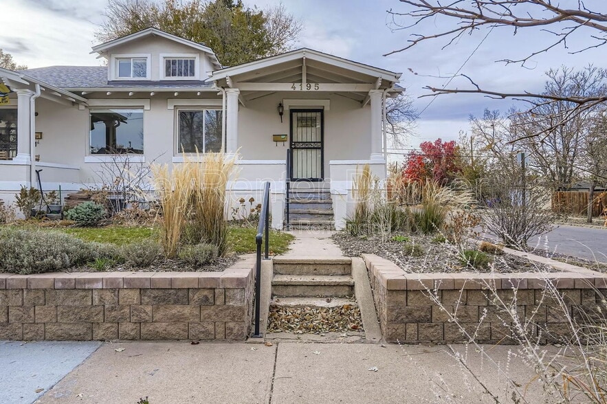 Primary Photo - 4195 Zenobia St