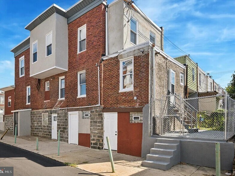 Building Photo - 1018 S 55th St