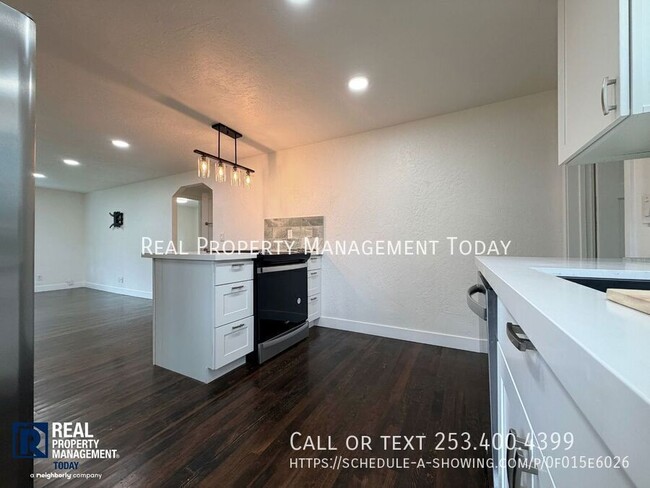 Building Photo - 1627 112th St S