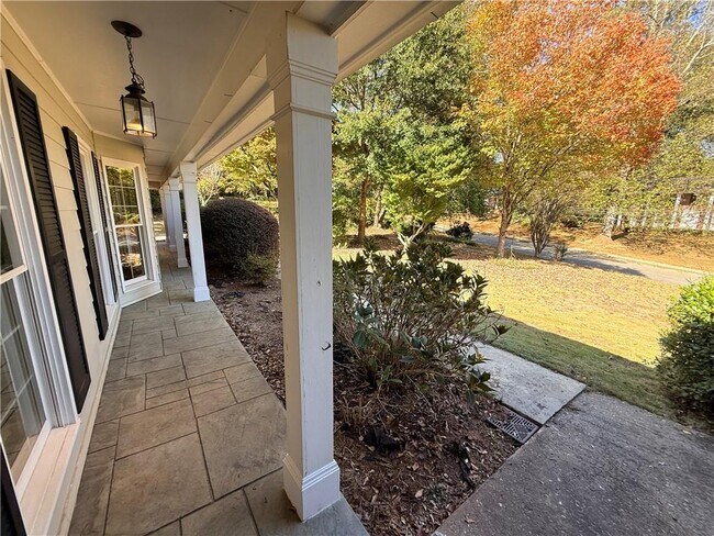 Building Photo - 1351 Old Johnson Ferry Rd NE