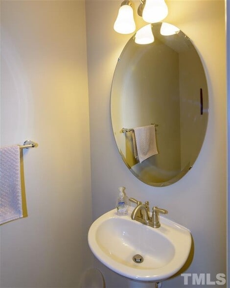 Building Photo - 408 Morgan Brook Way