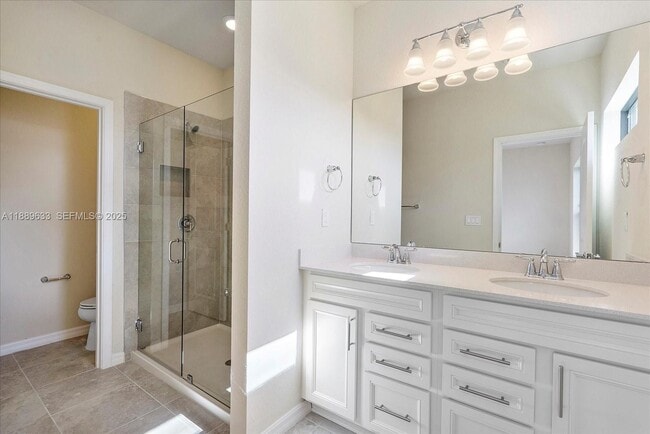 Building Photo - 2108 Appleton Cir N