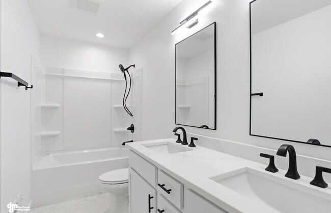 Building Photo - 336 Ashbrook Dr