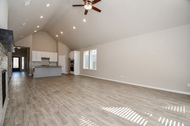 Building Photo - 18331 Pedernales Springs Dr