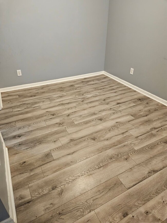 Building Photo - 1257 Parkway Pl