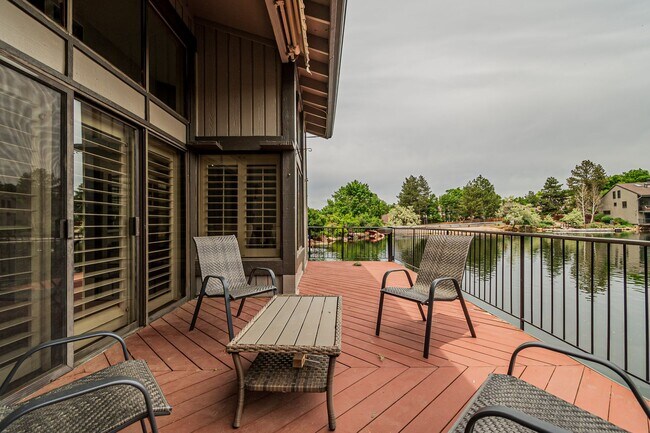 Building Photo - 3BD, 2.5BA Arapahoe Lake Park Townhome Nea...