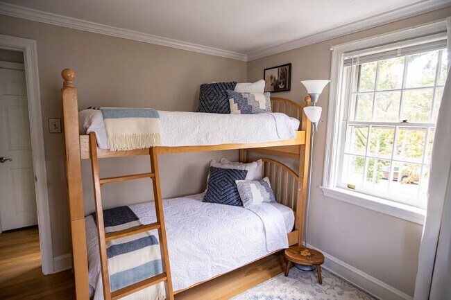 Building Photo - 149 Kready Ave