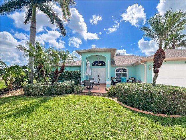 Building Photo - 1325 NE 5th Pl