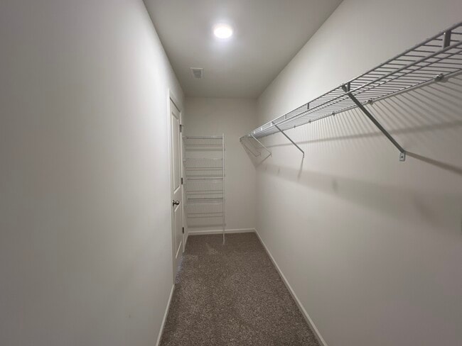 Building Photo - 7615 Violet Ln