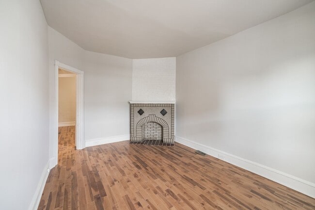 Building Photo - 1640 S 56th St