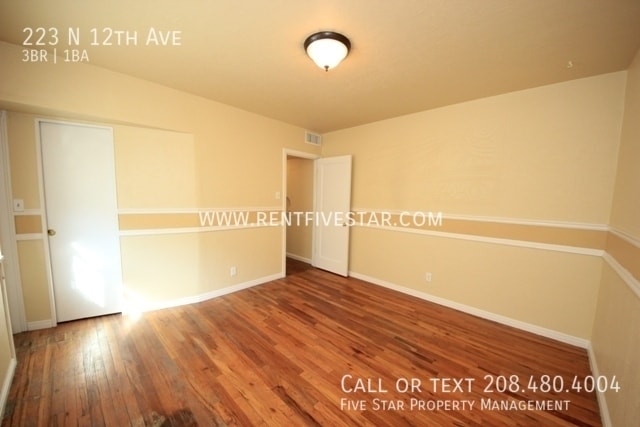 Building Photo - 223 N 12th Ave